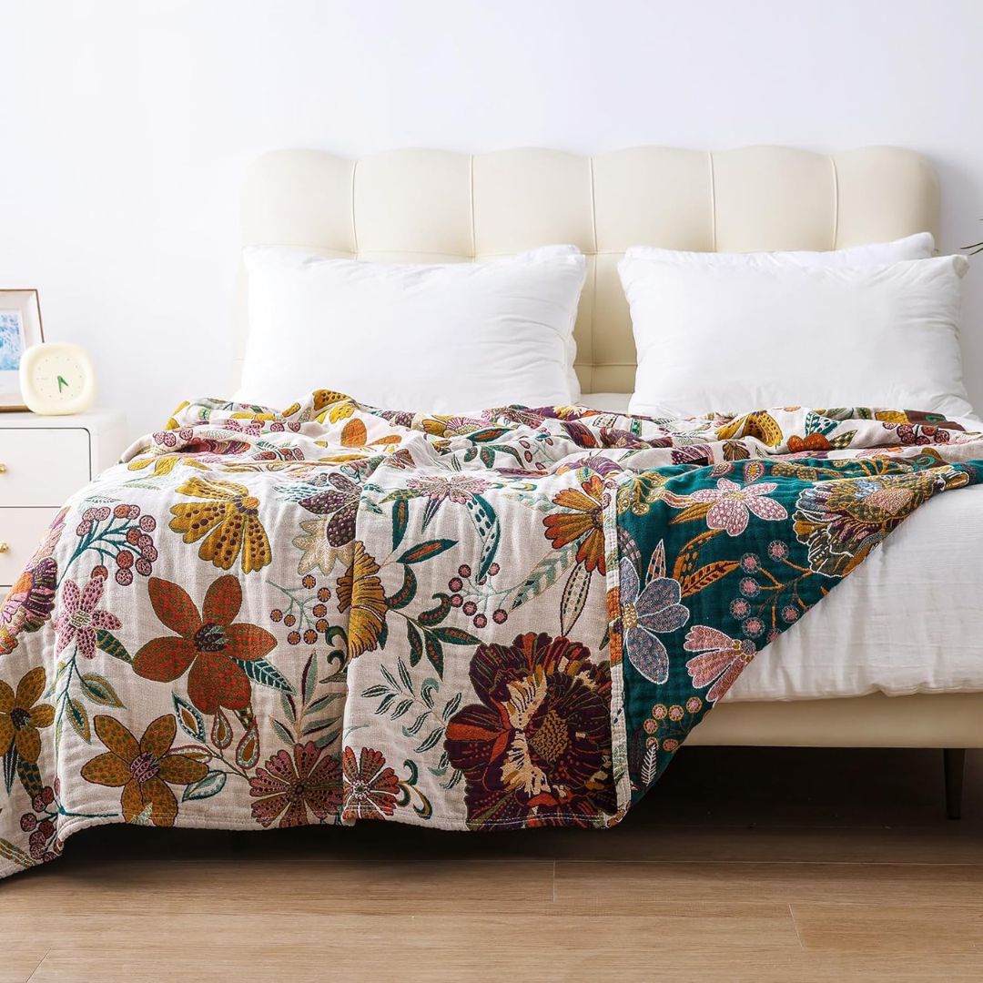Boho Cotton Throw Blanket – Reversible Floral Farmhouse Quilt in Flower Jungle Design - Loom & Bloom